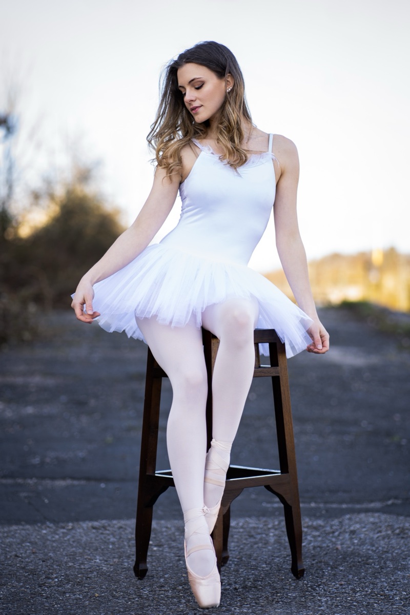 Ballerina on a stool, pointe shoes